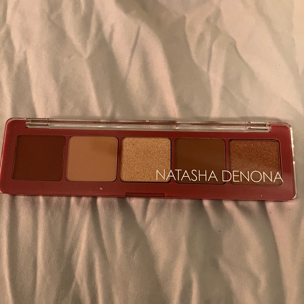 Natasha Denona eyeshadow palate cupid